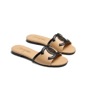 CHANEL CC Logo Flat Slides – Beige & Black